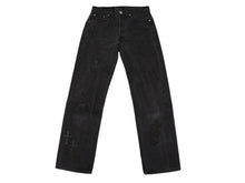 Load image into Gallery viewer, CHROME HEARTS クロムハーツ セメタリークロスパッチ デニムパンツ サイズ26 Levi's リーバイス レディース ブラック 20パッチ 美品 中古 4b003166