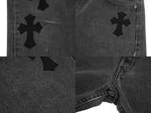画像をギャラリービューアに読み込む, CHROME HEARTS クロムハーツ セメタリークロスパッチ デニムパンツ サイズ27 Levi's リーバイス グレー 20パッチ 美品 中古 4b003167
