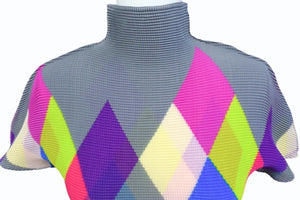me ISSEY MIYAKE ミー イッセイミヤケ アーガイル柄 プリーツ ハイネック ワッフルブラウス MI71FK245 マルチカラー 良品 中古 4b003192