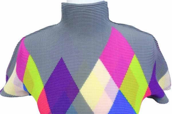 me ISSEY MIYAKE ミー イッセイミヤケ アーガイル柄 プリーツ ハイネック ワッフルブラウス MI71FK245 マルチカラー 良品 中古 4b003192