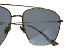 Load image into Gallery viewer, 極美品 Christian Dior クリスチャンディオール サングラス アイウェア J5G サイズ145 メタルフレーム ブルー ゴールド プラスチック 中古 4b003200