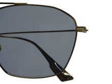 Load image into Gallery viewer, 極美品 Christian Dior クリスチャンディオール サングラス アイウェア J5G サイズ145 メタルフレーム ブルー ゴールド プラスチック 中古 4b003200