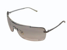 Load image into Gallery viewer, 極美品 Christian Dior クリスチャンディオール DIOR AIR/F シールド サングラス AURFL サイズ115 リムレス ライトブラウン 中古 4b003203