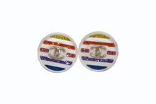 Load image into Gallery viewer, 極美品 CHANEL シャネル ピアス 両耳 ココマーク ラウンドボーダー マルチカラー D19C刻印 GP ホワイト クリア マルチカラー 中古 4b003211