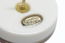 Load image into Gallery viewer, 極美品 CHANEL シャネル ピアス 両耳 ココマーク ラウンドボーダー マルチカラー D19C刻印 GP ホワイト クリア マルチカラー 中古 4b003211