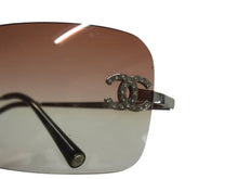 Load image into Gallery viewer, CHANEL シャネル リムレス サングラス 4017-D c.124/89 サイズ62□17 120 ココマーク ラインストーン ピンク系 グラデーション 美品 中古 4b003213