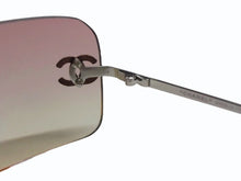 Load image into Gallery viewer, 極美品 CHANEL シャネル リムレス サングラス 4017-D c.124/58 サイズ62□17 120 ココマーク ラインストーン ピンク 中古 4b003214