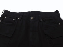 画像をギャラリービューアに読み込む, CHROME HEARTS クロムハーツ ファティーグ アーチロゴボタン カーゴハーフパンツ ショーツ コットン ブラック SV925 サイズ33 美品 中古 4b003235