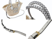 Load image into Gallery viewer, 極美品 MIUMIU ミュウミュウ かごバッグ 2WAYバッグ 5BG273 ラフィア レザー ロゴパッチ ベージュ ホワイト ゴールド金具 中古 4b003240