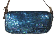 画像をギャラリービューアに読み込む, FENDI フェンディ マンマバケット ワンショルダーバッグ 26424 スパンコール ビーズ ブルー シルバー金具 美品 中古 4b003243