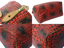 Load image into Gallery viewer, 極美品 LOUIS VUITTON ルイヴィトン スピーディ30 草間彌生 コラボ 2012年 M40693 パンプキンドット レッド 中古 4b003268