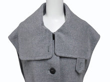 Load image into Gallery viewer, 極美品 HERMES エルメス カシミヤ ジレコート ロングベスト ベストコート サイズ34 セリエボタン グレー 中古 4b003287