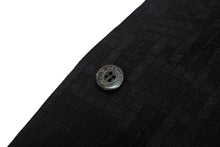 Load image into Gallery viewer, 極美品 HERMES エルメス 総柄シルクシャツ 4E0603DC フランス製 シルク ブラック シルバー金具 サイズ36 中古 4b003290