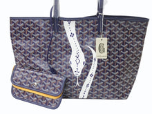 Load image into Gallery viewer, 新品未使用 GOYARD ゴヤール サンルイPM バッグ トートバッグ STLOUIPMLTY12CL12P マーカージュアート スネーク 蛇 ネイビー 中古 4b003302