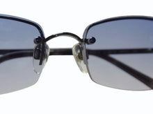 Load image into Gallery viewer, CHANEL シャネル リムレス サングラス 4093-B c.108/19 サイズ56□16 130 ブルー シルバー カラーレンズ 美品 中古 4b003368