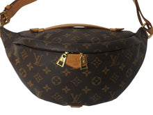 画像をギャラリービューアに読み込む, LOUIS VUITTON ルイヴィトン ボディバッグ M43644 バムバッグ ブラウン モノグラムキャンバス 美品 中古 4b003375