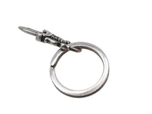 画像をギャラリービューアに読み込む, CHROME HEARTS クロムハーツ ダガー スプリットキーリング キーホルダー チャーム 重量約10.9g シルバー925 良品 中古 4b003385