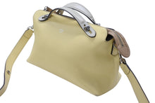 画像をギャラリービューアに読み込む, FENDI フェンディ バイザウェイ ミディアム ハンドバッグ ショルダーバッグ 2WAY 8BL124 レザー イエロー シルバー金具 良品 中古 4b003392