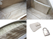 画像をギャラリービューアに読み込む, PRADA プラダ ハンドバッグ トライアングル ロゴ バッグ ホワイト サフィアーノレザー シルバー金具 美品 中古 4b003396