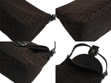 画像をギャラリービューアに読み込む, FENDI フェンディ マンマバケット ワンショルダーバッグ ズッカ柄 キャンバス レザー ブラウン ブラックメタル金具 美品 中古 4b003401