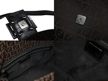 画像をギャラリービューアに読み込む, FENDI フェンディ マンマバケット ワンショルダーバッグ ズッカ柄 キャンバス レザー ブラウン ブラックメタル金具 美品 中古 4b003401