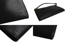 画像をギャラリービューアに読み込む, 極美品 LOUIS VUITTON ルイヴィトン ポシェット アクセソワール アクセサリーポーチ エピ M52942 ブラック ゴールド金具 中古 4b003412