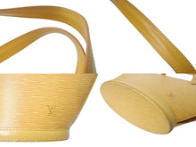 Load image into Gallery viewer, LOUIS VUITTON ルイヴィトン サンジャック ハンドバッグ M52269 エピ レザー イエロー ゴールド金具 美品 中古 4b003418