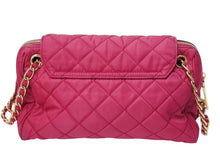 画像をギャラリービューアに読み込む, PRADA プラダ キルティング チェーンショルダーバッグ 斜め掛けバッグ ナイロン ピンク ゴールド金具 美品 中古 4b003419