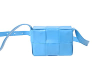 Load image into Gallery viewer, 極美品 BOTTEGA VENETA ボッテガヴェネタ キャンディーカセット ミニショルダーバッグ レザー ブルー シルバー金具 中古 4b003437