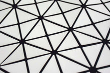 画像をギャラリービューアに読み込む, BAOBAO ISSEY MIYAKE バオバオイッセイミヤケ ロックマットトートバッグ BB55-AG053 ポリエステル PVC ホワイト 美品 中古 4b003447