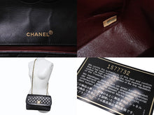 Load image into Gallery viewer, CHANEL シャネル マトラッセ Sフラップ Sチェーンショルダーバッグ 1番台 ココマーク ラムスキン ブラック ゴールド金具 美品 中古 4b003453