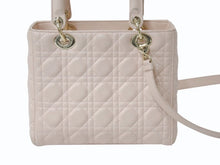 Load image into Gallery viewer, Christian Dior クリスチャンディオール LADY DIOR レディディオール ミディアムバッグ ラムスキン カナージュ 2WAY 美品 中古 4b003456