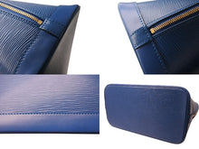 Load image into Gallery viewer, 極美品 LOUIS VUITTON ルイヴィトン エピ アルマPM ハンドバッグ M52145 トレドブルー ゴールド金具 中古 4b003480