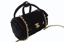 Load image into Gallery viewer, 新品未使用 CHANEL シャネル ハンドバッグ チェーンショルダーバッグ 2WAY ランダム番台 ベルベット ココマーク キルティング ブラック 中古 4b003482