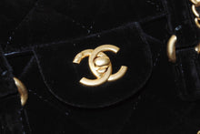 Load image into Gallery viewer, 新品未使用 CHANEL シャネル ハンドバッグ チェーンショルダーバッグ 2WAY ランダム番台 ベルベット ココマーク キルティング ブラック 中古 4b003482