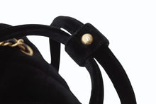 Load image into Gallery viewer, 新品未使用 CHANEL シャネル ハンドバッグ チェーンショルダーバッグ 2WAY ランダム番台 ベルベット ココマーク キルティング ブラック 中古 4b003482