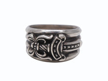 Load image into Gallery viewer, CHROME HEARTS クロムハーツ DAGGER ダガーリング 指輪 重量約13.9g sterling刻印 21.5号 スターリングシルバー 美品 中古 4b003494