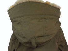 Load image into Gallery viewer, CANADA GOOSE カナダグース Russel Parka ラッセル パーカ ダウンジャケット 2301JM サイズXS ファーフード ブラウン 美品 中古 4b003502