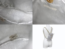 Load image into Gallery viewer, CHANEL シャネル ヴィンテージ マトラッセ リュック バックパック 2番台 ココマーク シルバー ゴールド金具 美品 中古 4b003522