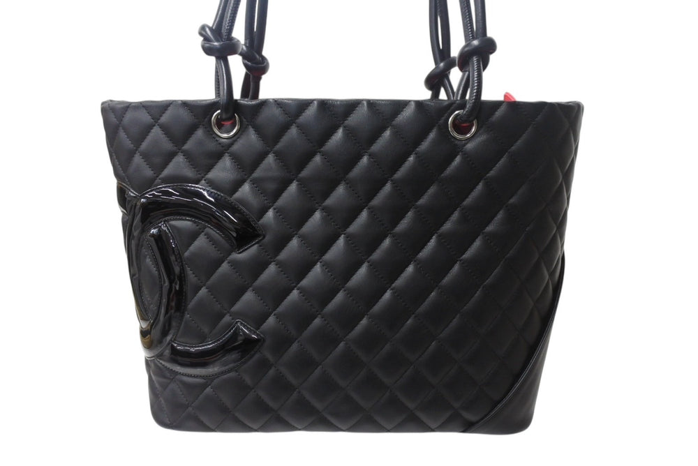 極美品 CHANEL シャネル カンボンライン ラージトートバッグ 15番台 A25169 ココマーク カーフスキン パテントレザー ブラック 中古 4b003534