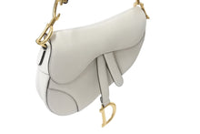 Load image into Gallery viewer, Christian Dior クリスチャンディオール サドル ミニ ハンドバッグ M0447CBAA ホワイト レザー ゴールド金具 ロゴ 美品 中古 4b003551