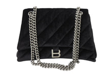 画像をギャラリービューアに読み込む, 極美品 BALENCIAGA バレンシアガ クラッシュ チェーン ショルダーバッグ ミディアム ブラック ベロア 716393 シルバー金具 ロゴ 中古 4b003556