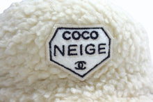 画像をギャラリービューアに読み込む, 極美品 CHANEL シャネル COCO NEIGE ココネージュ ハット キャップ 帽子 サイズM ココマーク パッチ フェイクファー アイボリー 中古 4b003559