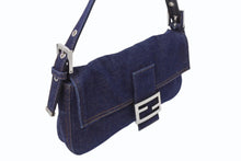 画像をギャラリービューアに読み込む, 新品未使用 FENDI フェンディ マンマバケット ワンショルダーバッグ 26424 デニム レザー インディゴブルー シルバー金具 中古 4b003569