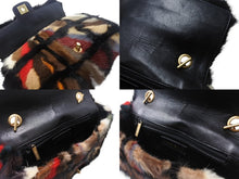 Load image into Gallery viewer, CHANEL シャネル チェーンワンショルダーバッグ 6番台 ココマーク ファー レザー マルチカラー ゴールド金具 美品 中古 4b003574