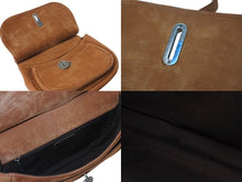 Load image into Gallery viewer, 極美品 CHANEL シャネル ショルダーバッグ 21番台 ココマーク キルティング ヌバック ブラウン アンティークシルバー金具 中古 4b003575