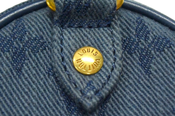 極美品 LOUIS VUITTON ルイヴィトン モノグラム デニム ラウンドポーチ M68290 バックチャーム キーホルダー ネイビー ゴールド金具 中古 4b003585