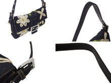 画像をギャラリービューアに読み込む, FENDI フェンディ フラワー デニム マンマバケット エンブロイダリー ワンショルダーバッグ 26424 刺繍 ネイビー シルバー金具 美品 中古 4b003591