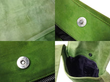 Load image into Gallery viewer, CHROME HEARTS クロムハーツ ラージ フィリグリークロス メールバッグ ショルダーバッグ スウェード シルバー925 グリーン 美品 中古 4b003631