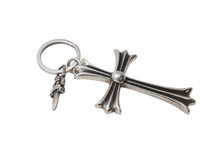 画像をギャラリービューアに読み込む, CHROME HEARTS クロムハーツ ラージクロス キーリング Wダガー 重量約51.9g STERLING刻印 スターリングシルバー 美品 中古 4b003632